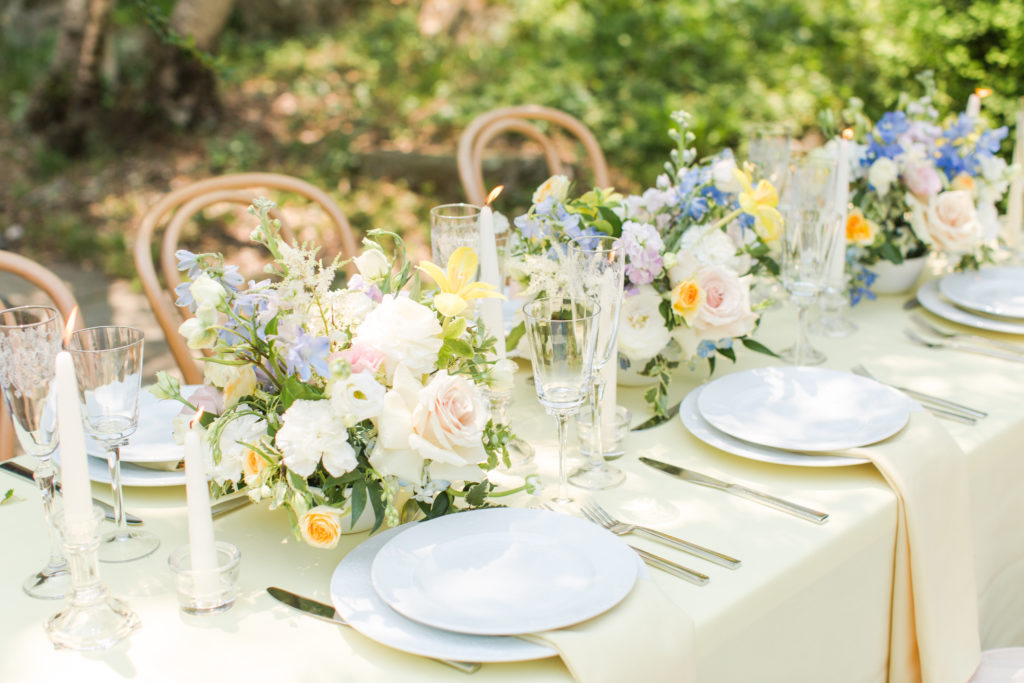 floral tablescape wedding decor